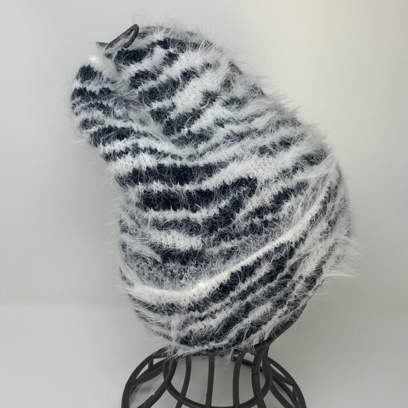 DKNY Fuzzy Animal Print Beanie Hat and Scarf Set - Picture 14 of 15